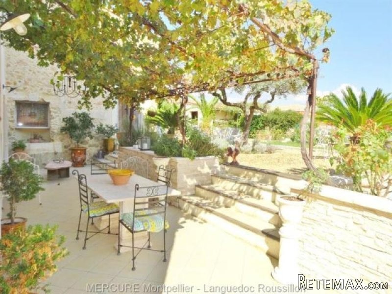 6 bedroom House For Sale: 34500 BÉZIERS - 2