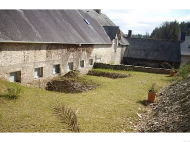 Enormous Stone House In A Quiet Hamlet - 2