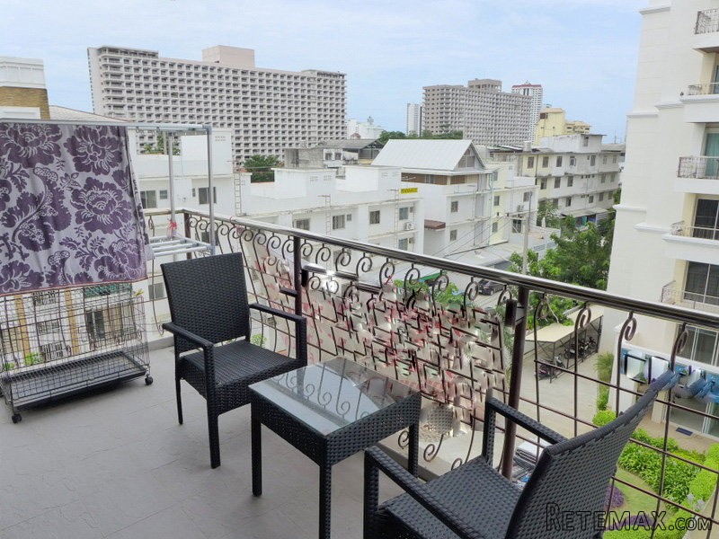 Modern 2 bedroom, 2 bathroom condo at..