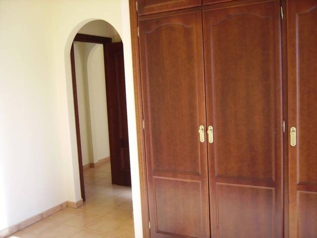 Apartment - Apartment centrally located.. - 2