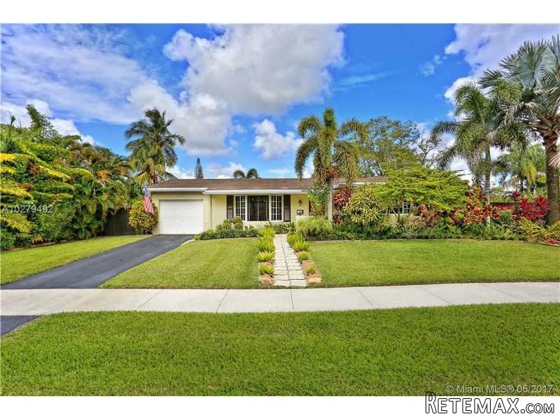 3 bedroom House For Sale: 10241 SW 99..