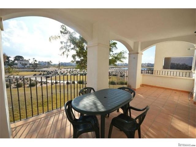 2 bedroom Apartment For Sale: 1st..