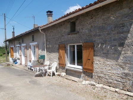 3 Bedroom Country House With 2.5 Acres