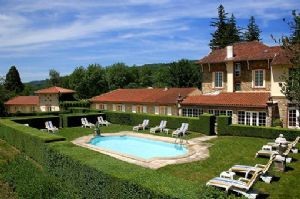Renovated Manor House - 3 Star Hotel
