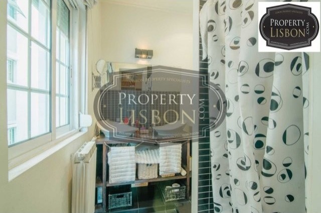 Fully Furnished T4 Lisbon Apartment for.. - 2