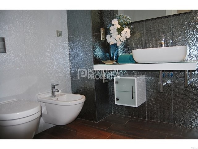 Luxury Lisbon City Center Penthouse - 2