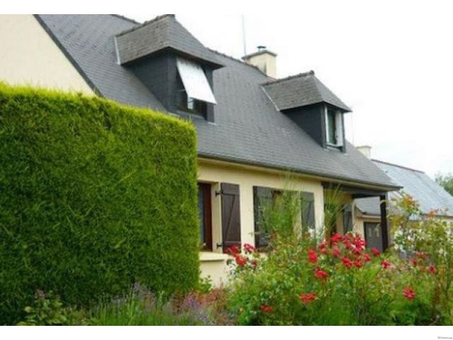Modern Quality Property with 5 Bedrooms