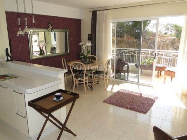 2 bedroom Apartment property for sale..