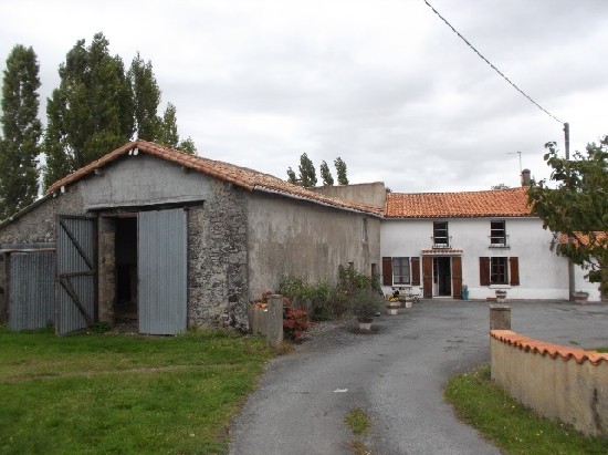 Farm cottage a SAINT AUBIN LE CLOUD