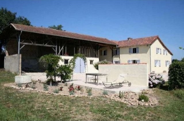 Superb Charater Property, Calm Location