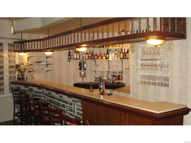 Bar Restaurant with Good Potential - 2