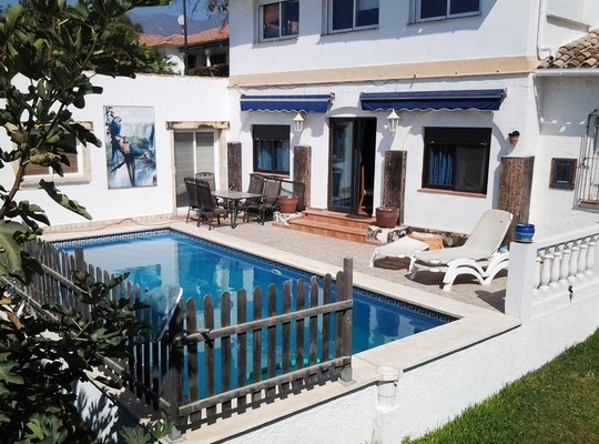 Villa for sale in Real Panorama..