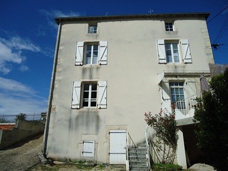 Renovated Townhouse in Ruffec