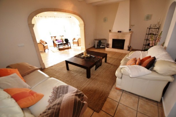3 Bedrooms 2 Bathrooms Villa In Javea*.. - 2