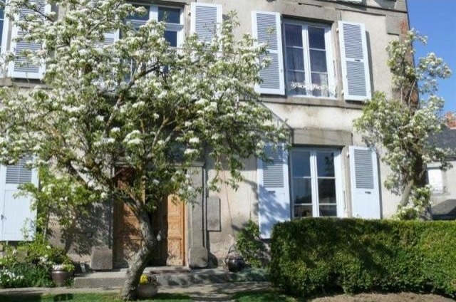 6 bedroom Character For Sale: 15000..