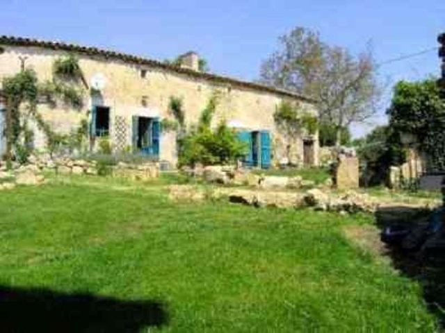 Stone Cottage between Ste Foy la Grande..