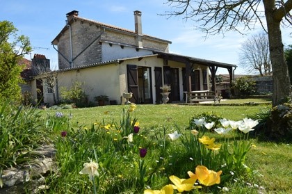 A proximite d'Aunac maison de campagne.. - 2