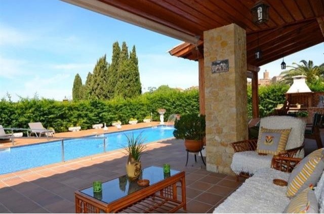 3 bedroom Detached House For Sale:..