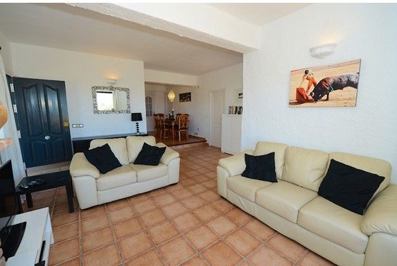 Villa - BEAUTIFUL 3 BEDROOM DETACHED.. - 2
