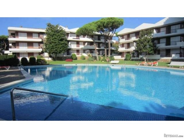 APARTMENT WITH SWIMMING POOL IN CALELLA