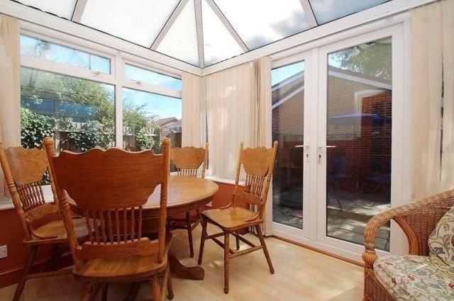 2 bedroom End of Terrace House For.. - 2