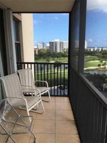 20301 W COUNTRY CLUB DR, 1124..