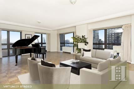3 bedroom Apartment For Sale: 415 EAST..