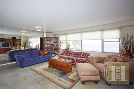 3 bedroom Apartment For Sale: 2500.. - 2