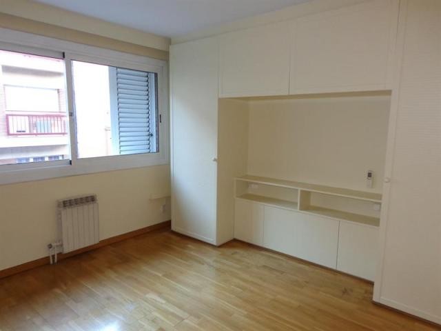 4 bedroom Terraced House For Sale:.. - 2
