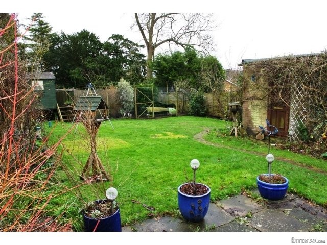 Allington Gardens, Wateringbury £315,000 - 2