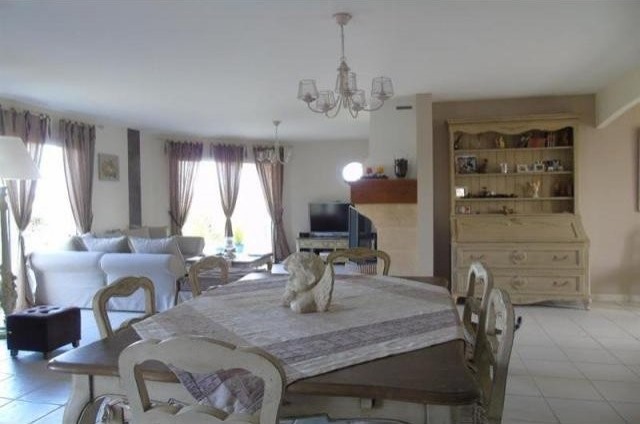 3 bedroom House For Sale: 86130 SAINT..