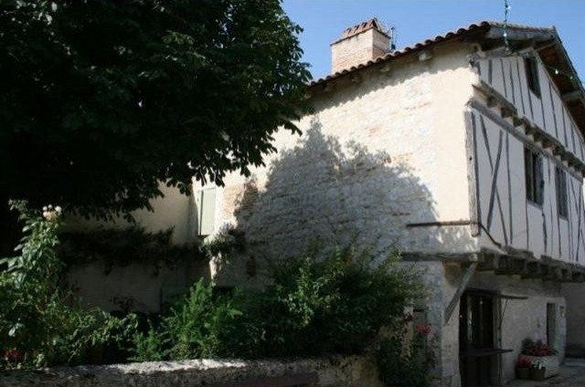 3 bedroom Village House For Sale: 47300.. - 2