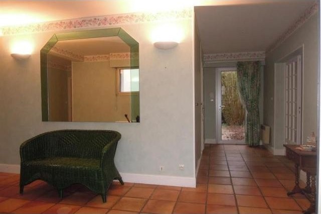 5 bedroom House For Sale: 86370 VIVONNE - 2