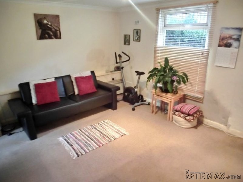 - Kent - For Sale - 2