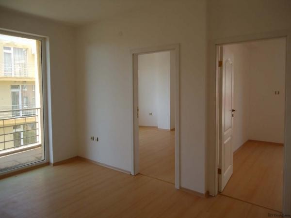 Sunny apartment with 2 bedrooms