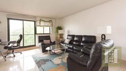 2 bedroom Apartment For Sale: 3220..