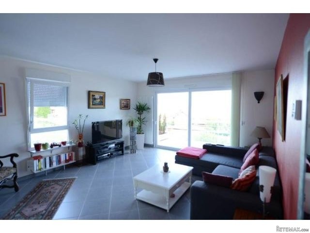 3 bedroom apartment for sale - 2