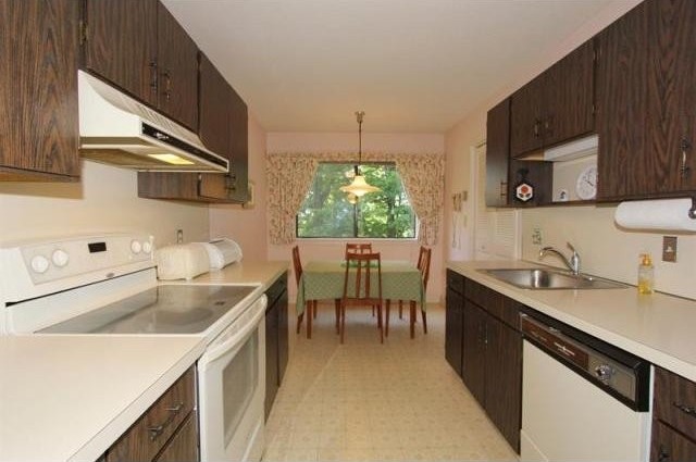 3 bedroom Condominium For Sale: Somers.. - 2