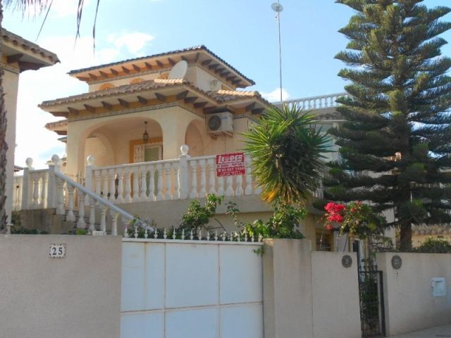 Detached for sale 264.950 € Costa..