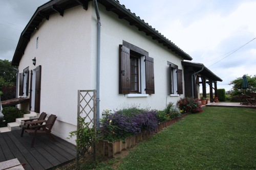 Charming renovated farmhouse with.. - 2