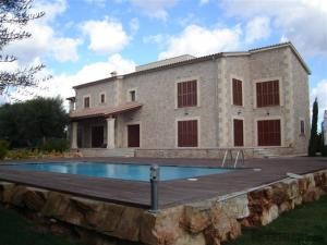Alcúdia, stone covered finca, in very..
