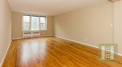 1 bedroom Apartment For Sale: 2750.. - 2