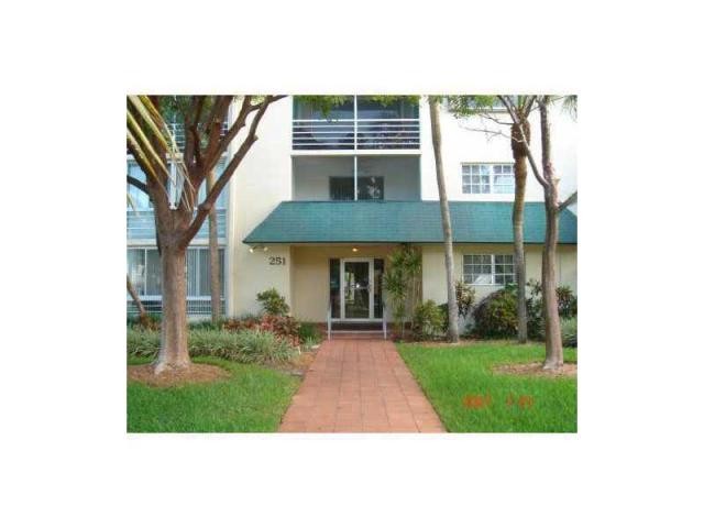 1 bedroom Flat For Sale: 201 GALEN DR #..