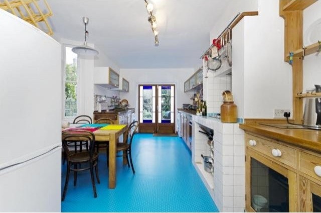 Mercers Road, N19 - 2