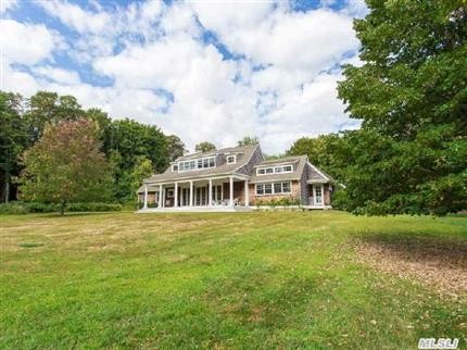 22 Nostrand Pky Shelter Island, NY 11964
