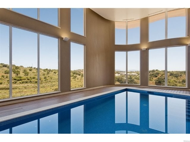 LUXURY APARTMENTS WITH GREAT VIEWS