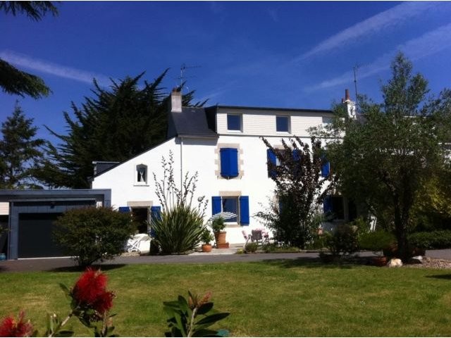 Fully Renovated Property Close to Coast