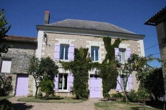 3 bedroom House For Sale: 86200 ENTRE.. - 2