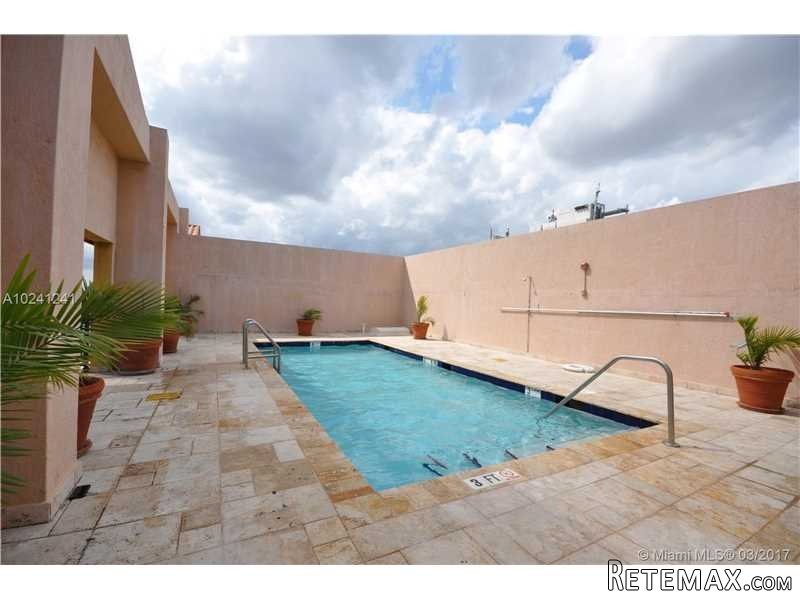 3 bedroom Flat For Sale: 5271 SW 8 St #.. - 2