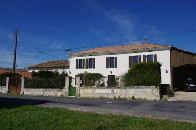 Large 5 Bed Country House, 1 Bed.. - 2